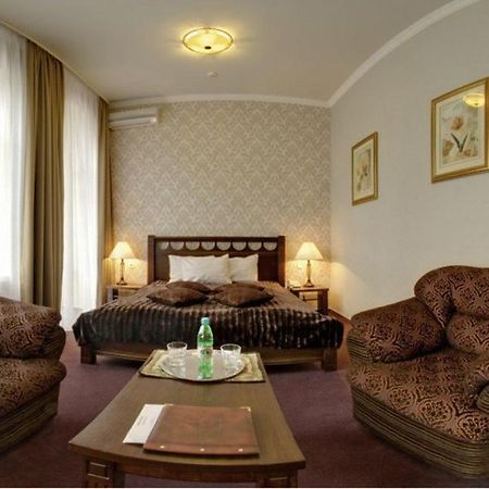 Four Rooms Mini-Hotel Charkiw Zimmer foto